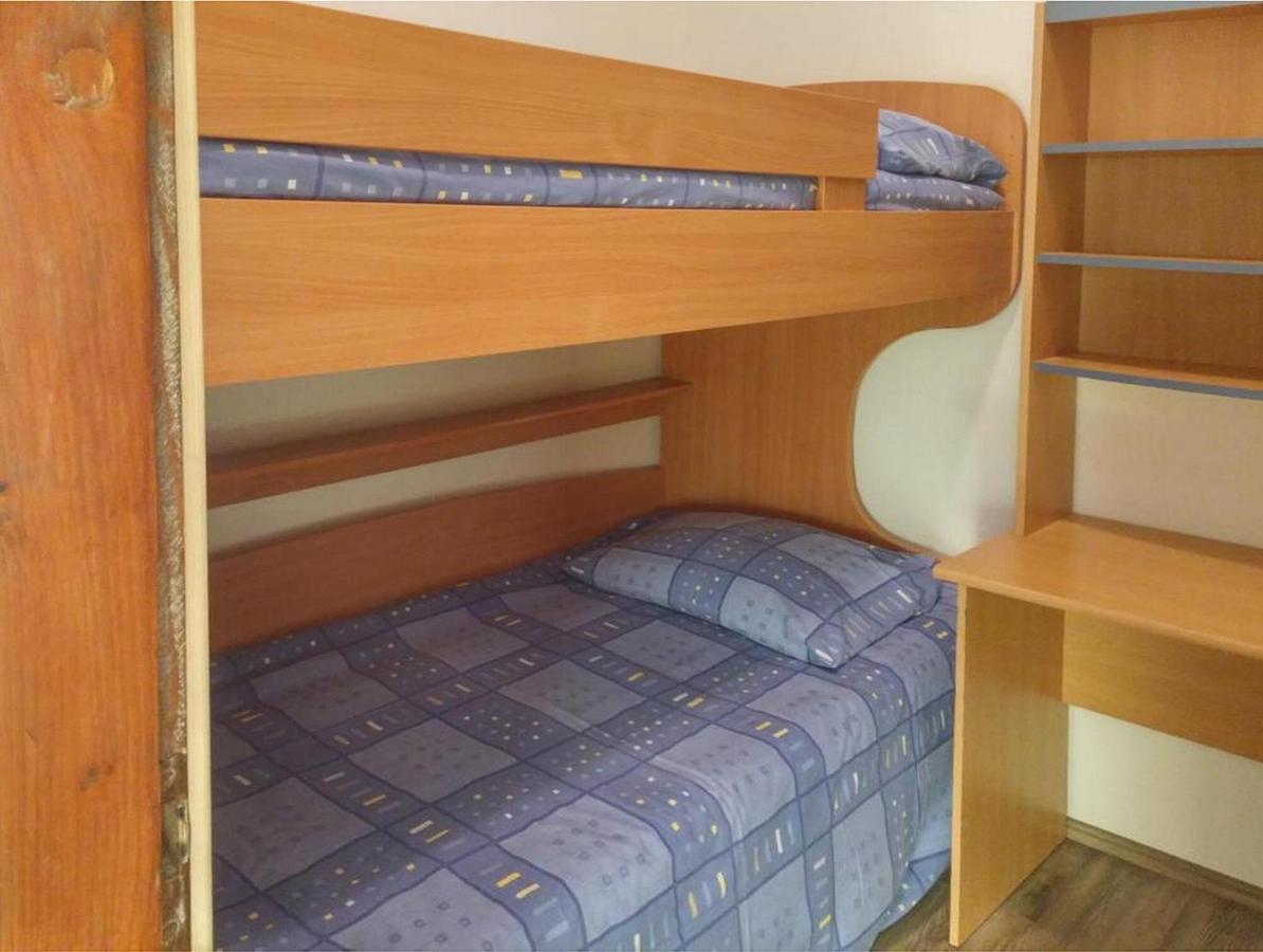 Apartments And Room Lotus ตรีบูนย์ ภายนอก รูปภาพ